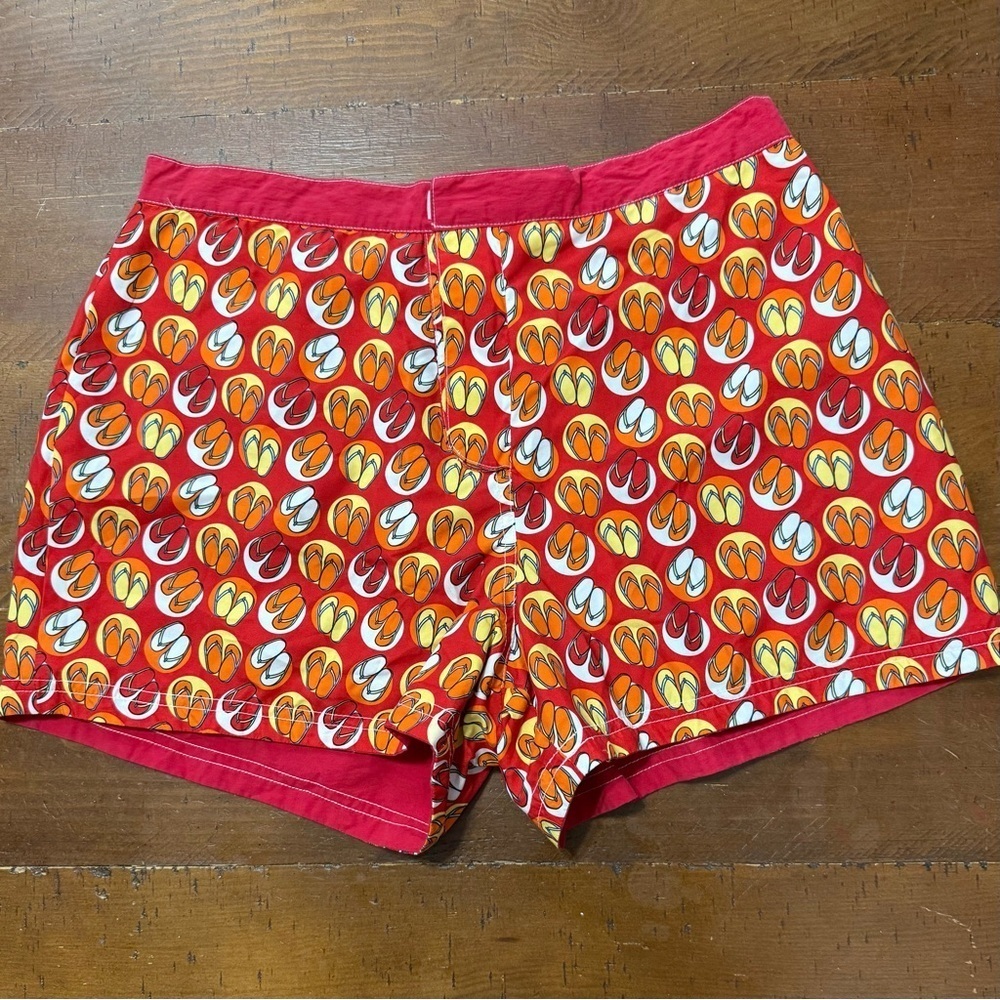 BNCI Colorful Patterned reversible shorts, size women’s 28, Hook and Loop